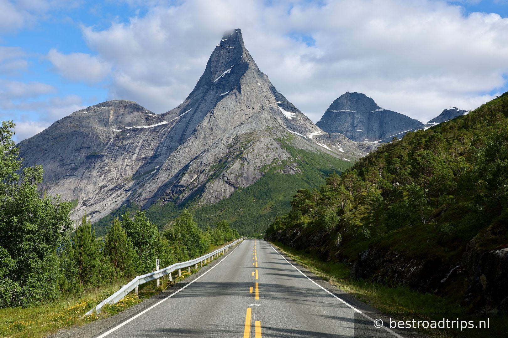 Road to Stetind