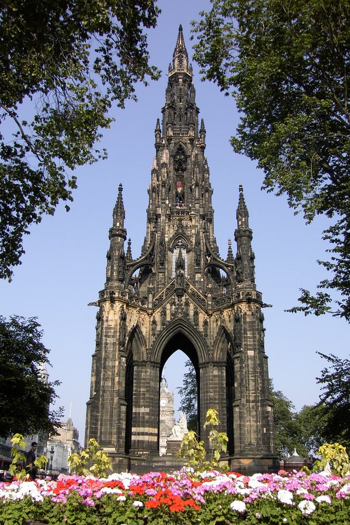 Scott monument